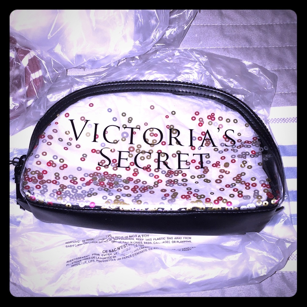 Victoria’s Secret makeup bag